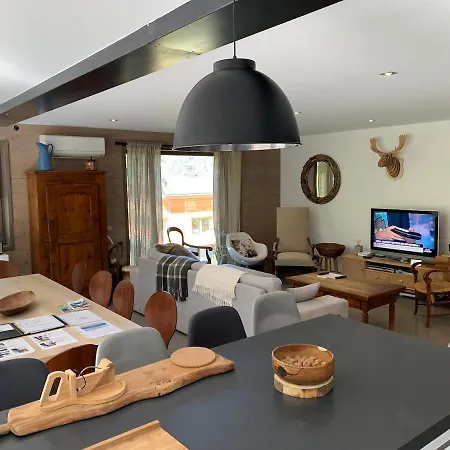 Dağ evi Les 3 Marmottes, 12 Personnes, Jacuzzi Courchevel